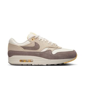 NIKE AIR MAX 1 PREMIUM